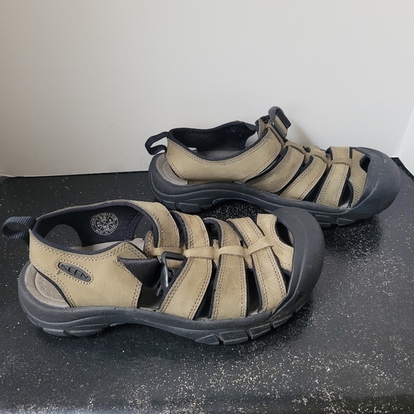 Keen Tan Sandals Size 8.5 main image 4